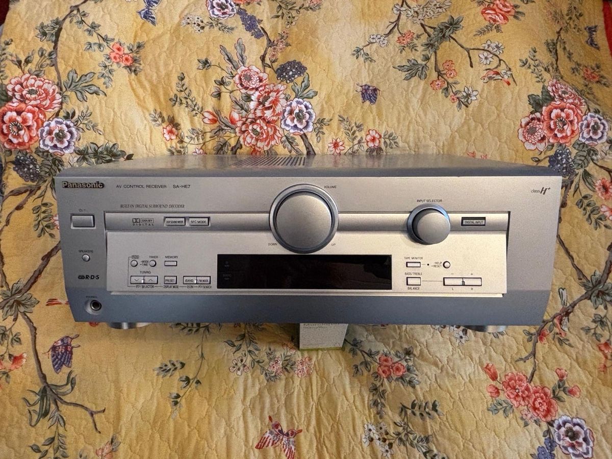 Panasonic Ricevitori: Panasonic AV Control Receiver SA-HE7 – Nuovo (secondo la descrizione) da Studen BE venduto da eli11303