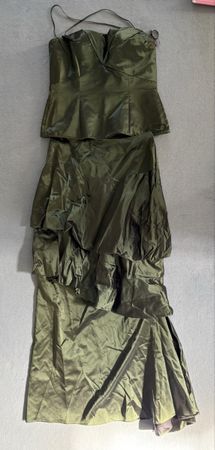 Talbot Runhof, Edles Seidenkleid, Gr. 40, Olivgrün