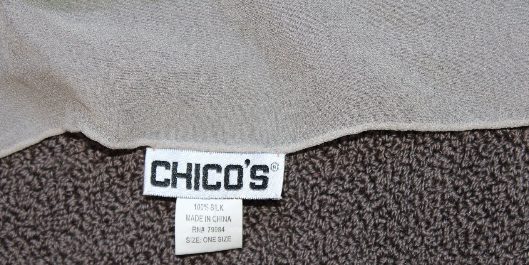 Foulard & Sciarpe: Seidenfoulard – Usato da Schaan venduto da antikes_und_kurioses 3