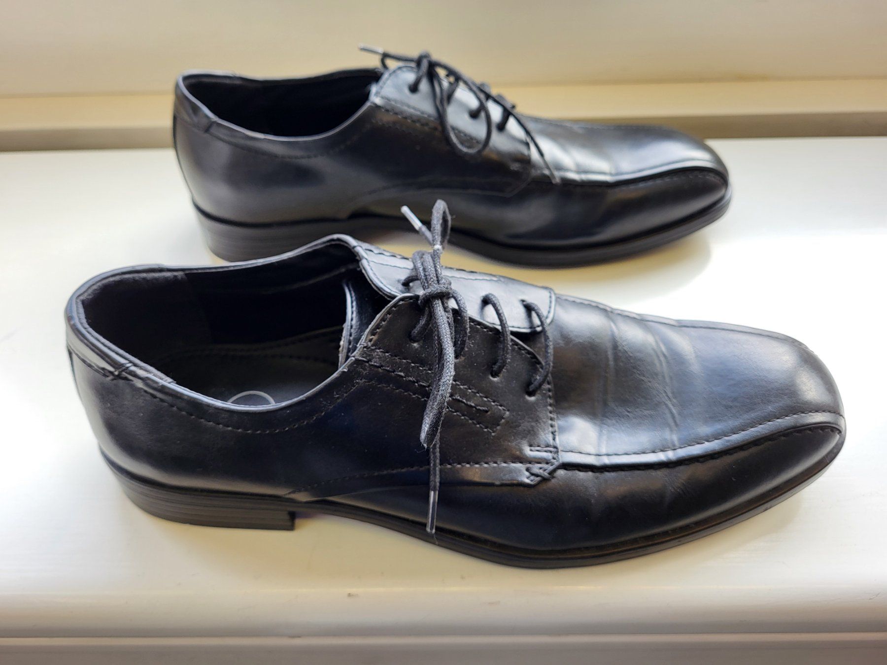 Chaussures hommes: Memphis One Businessschuh Grösse 42 – D'occasion à Brügg BE par POU-BELLE