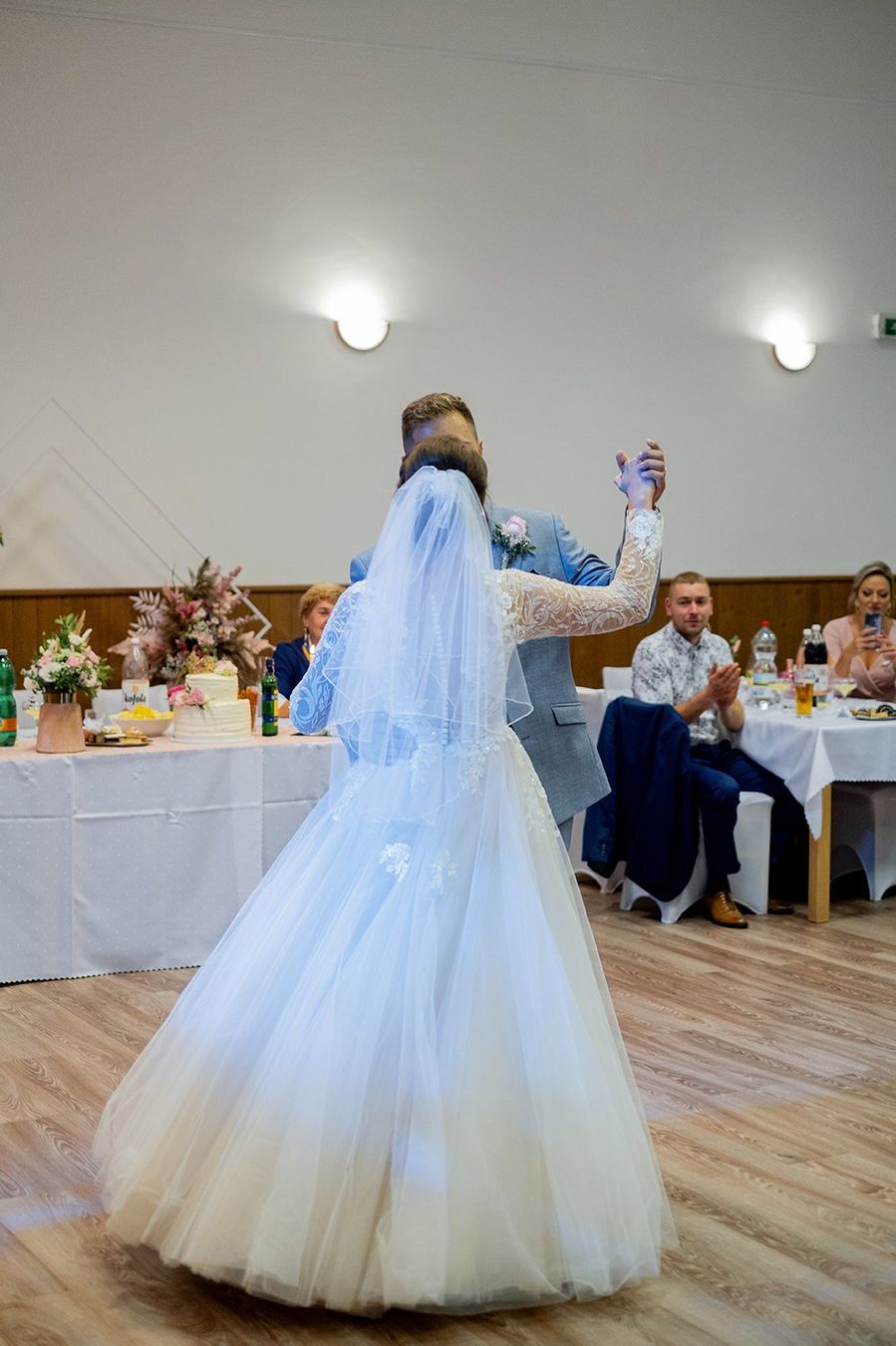 Vestiti: Hochzeitskleid Gr. 40 – Usato da Anglikon venduto da papa701 6