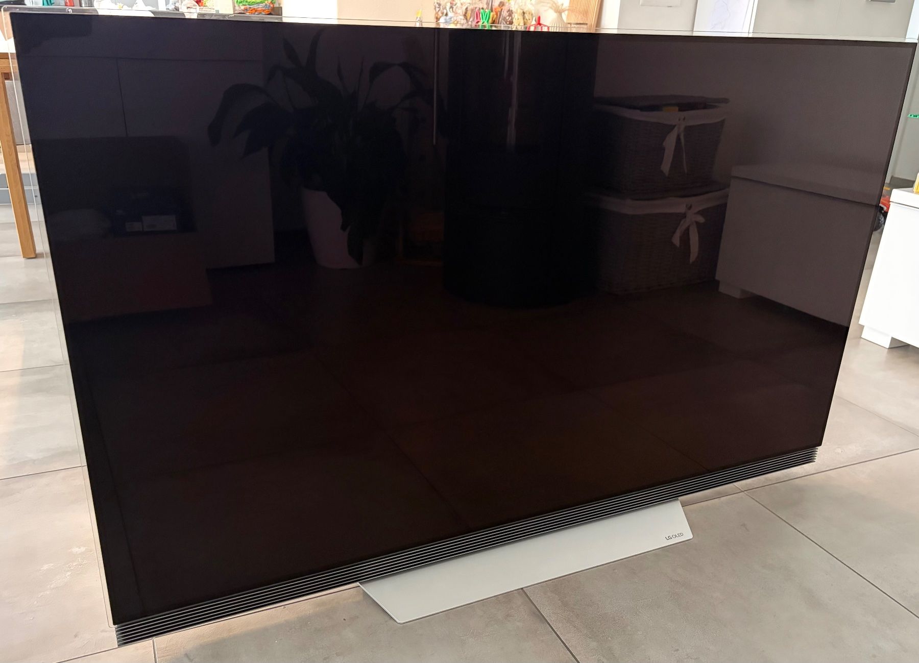 LG Televisori: LG OLED 65 E7V – Usato da Utzenstorf venduto da Hubler3 1