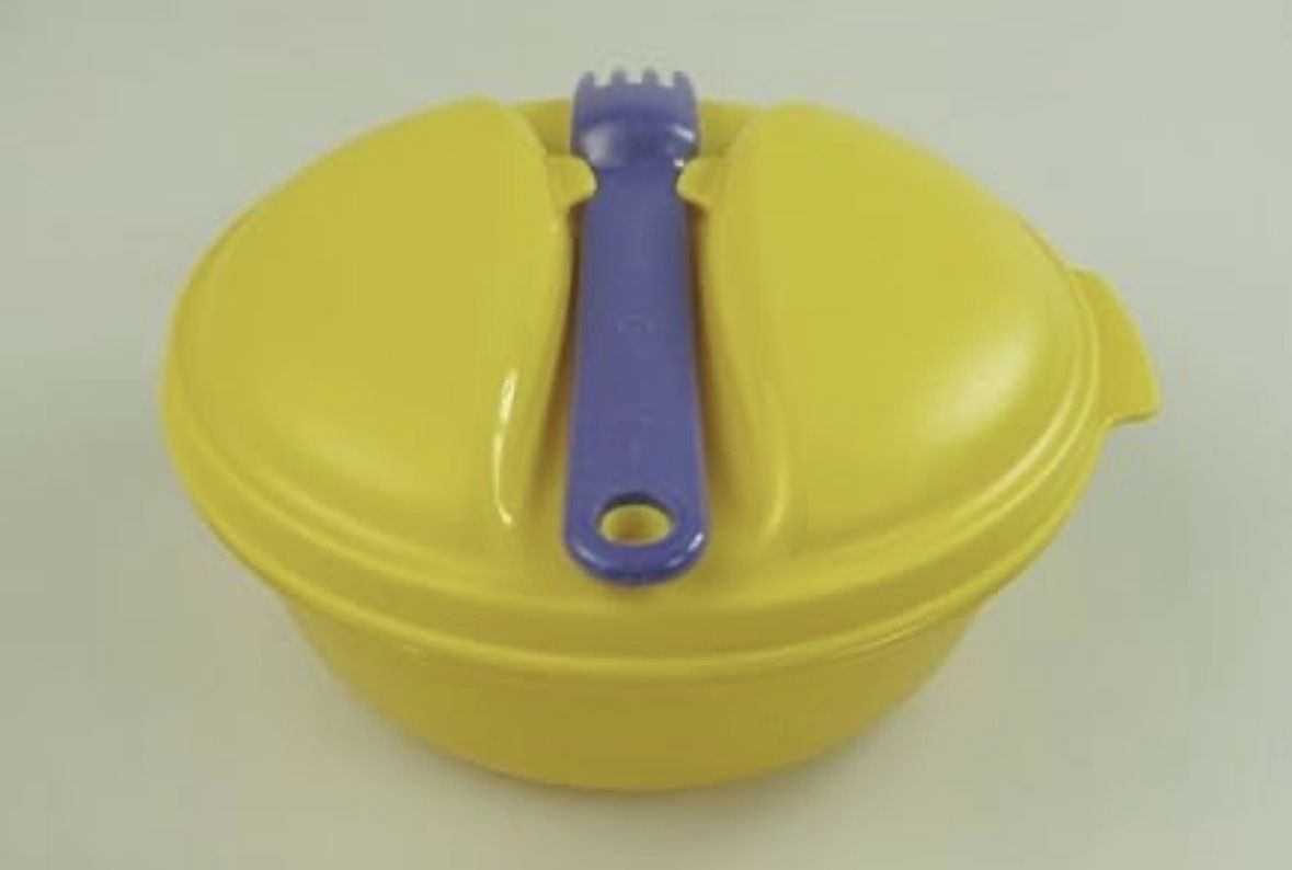 Tupperware Contenitori & Simili: Tupperware lunch box avec fourchette 600 ml NEUF – Nuovo e nell'imballaggio originale da Delémont venduto da Ma_LoU.01