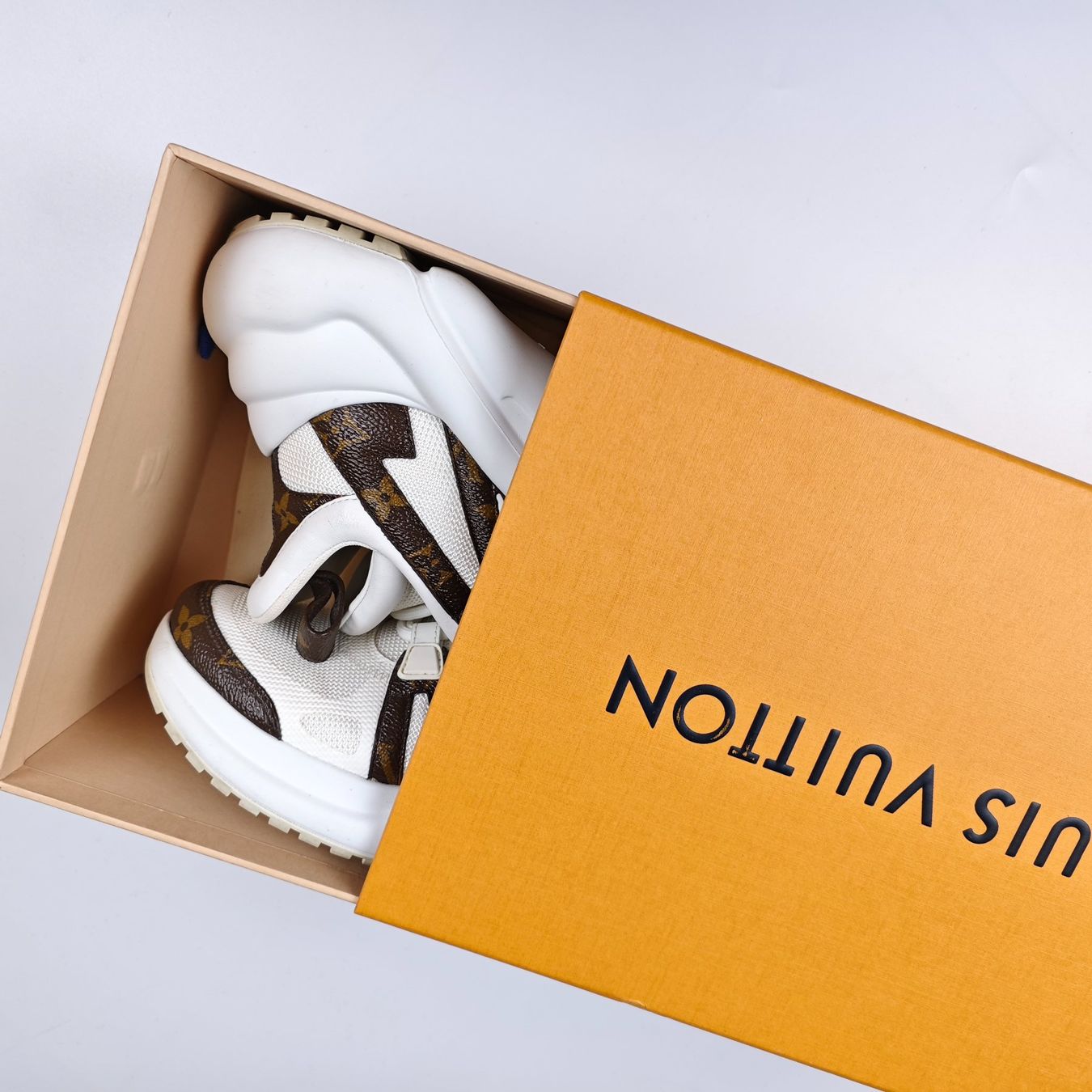 Louis Vuitton Scarpe da donna: Louis Vuitton - LV Archlight Sneaker - 36.5 – Usato da Schaffhausen venduto da clxud 1