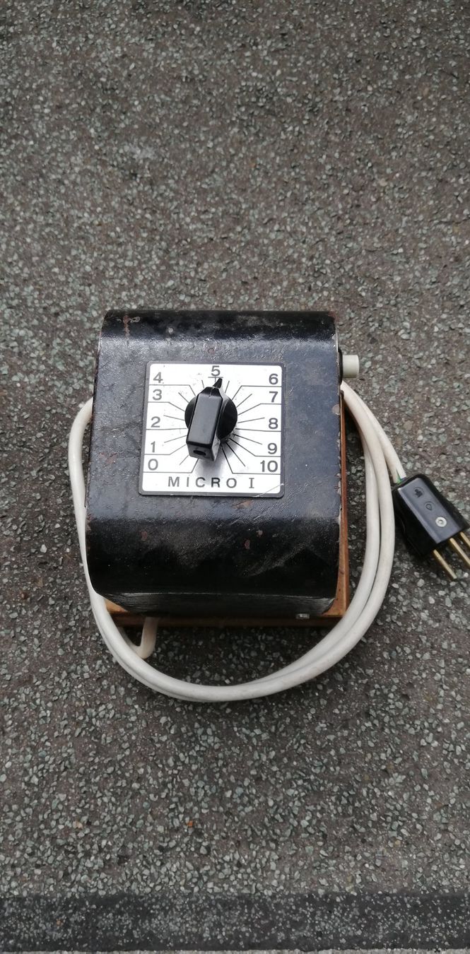 Märklin Modellini di ferrovie: Alter Trafo Micro I ab 1Fr. – Usato da Thun venduto da Matthias72 1