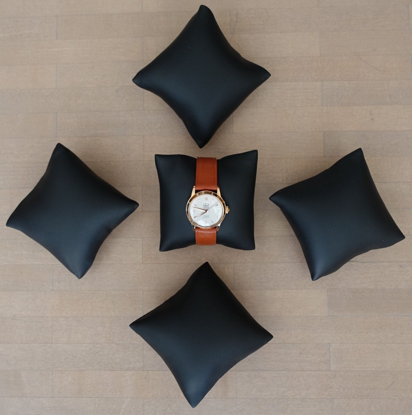 Orologi: Uhrenkissen 5 Stk. – Nuovo e nell'imballaggio originale da Zürich venduto da Makemake