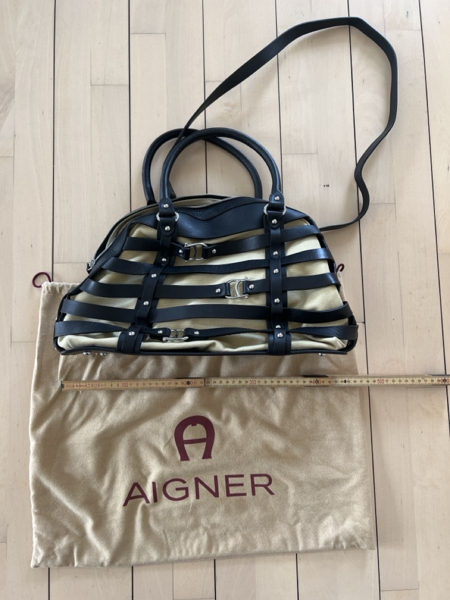 Aigner Borse da donna: Aigner Ledertasche schwarz beige mit Stoffeinsatz – Usato da Illnau venduto da evelineundamelie