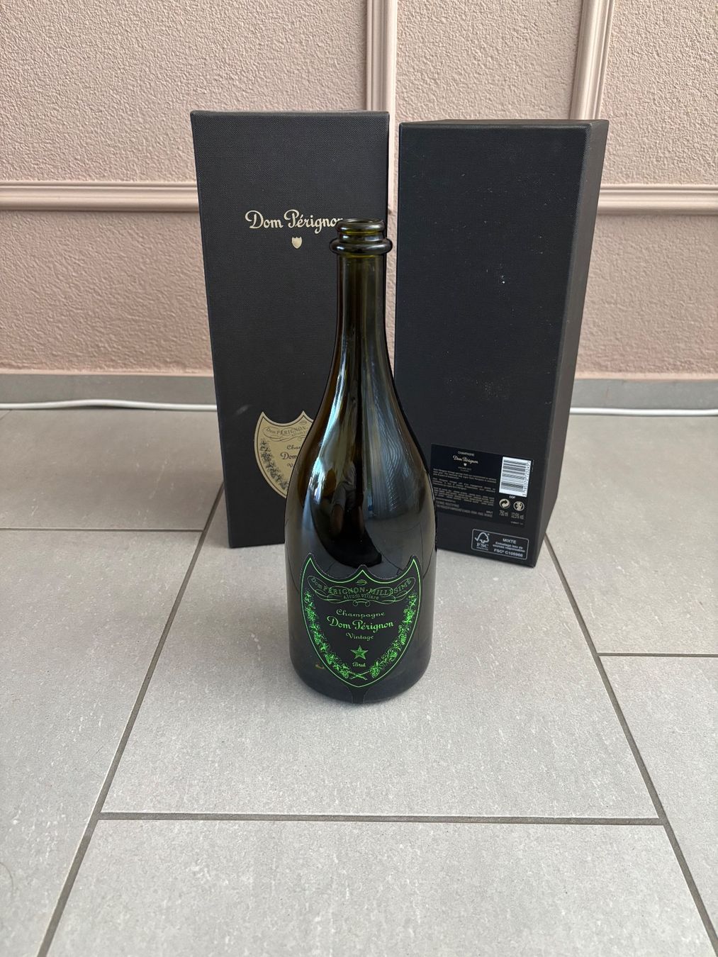 Dom Pérignon Bevande alcoliche: Dom Pérignon Vintage 2012 leer Glasflasche mit Box – Usato da Unterengstringen venduto da HULK13 1