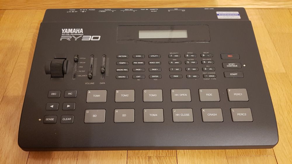 Yamaha Rythm Programmer RY30, Drum Machine | Kaufen auf Ricardo