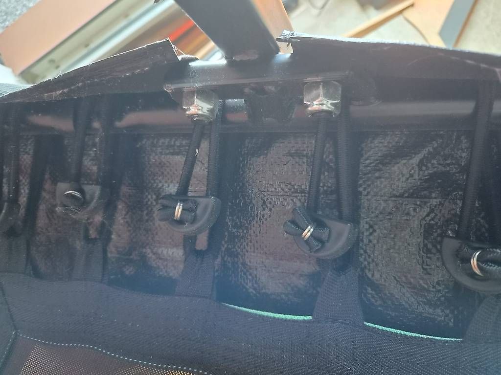 Trampolini: Fitness Trampolin mit Haltegriff – Usato da Rechthalten venduto da esg_df78 2
