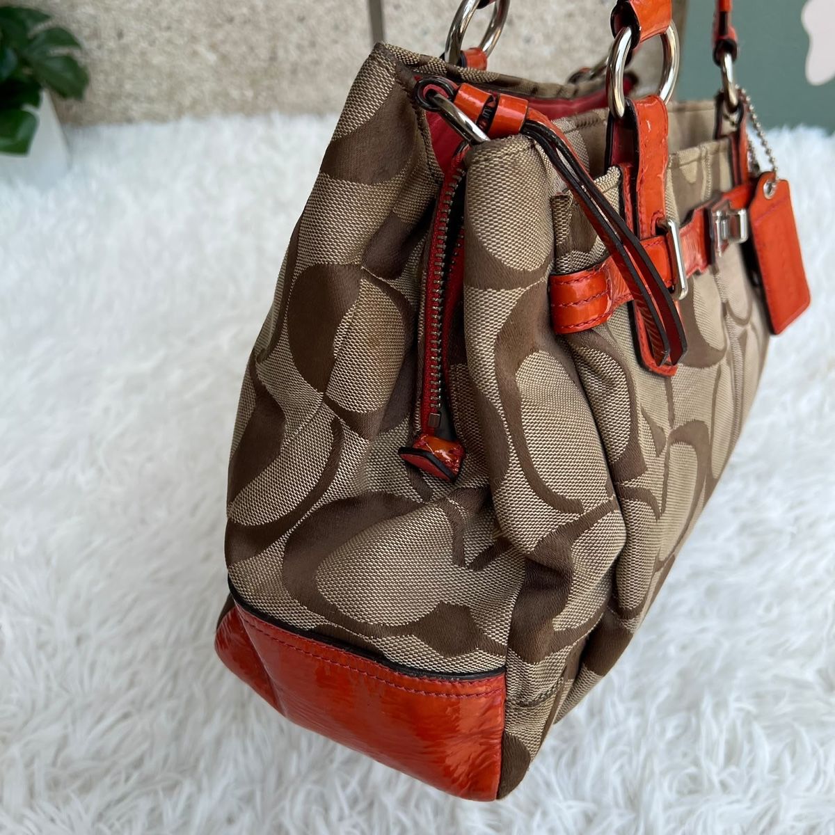 Coach Sacs femmes: Coach Handtasche Monogram braun orange Leder Canvas 35x23cm – D'occasion à Eggenwil par CNSRVINTAGE 4