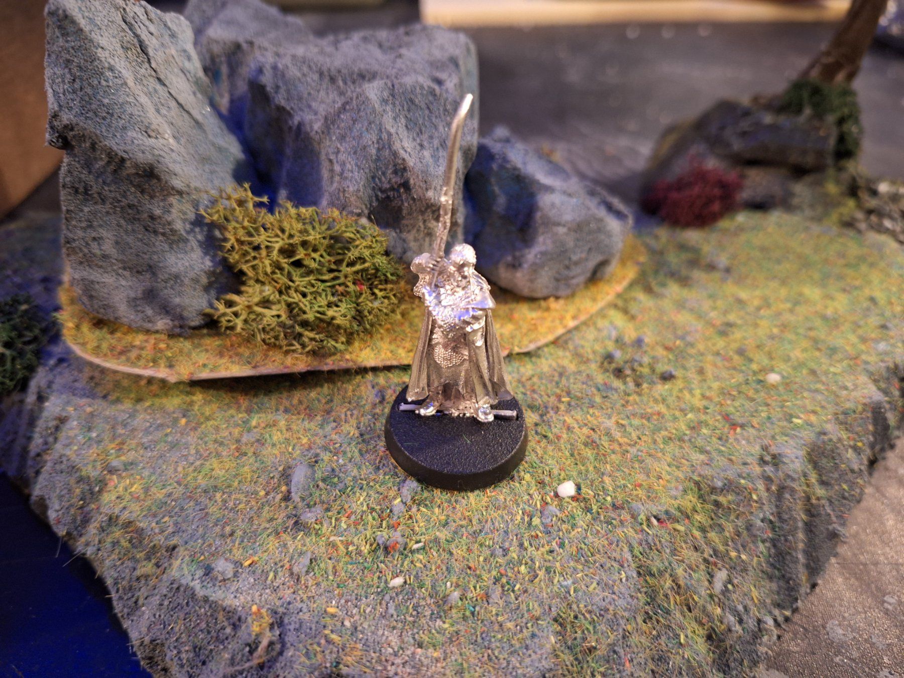 Statuette: Herr der Ringe Zinnfigur Gil-galad! – Usato da Recherswil venduto da Toby.sk55