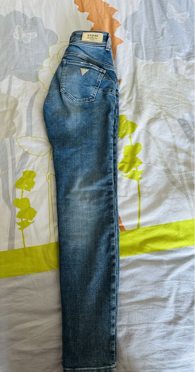 Jeans: Guess Jeans – Nuovo e nell'imballaggio originale da Recherswil venduto da yudy 1