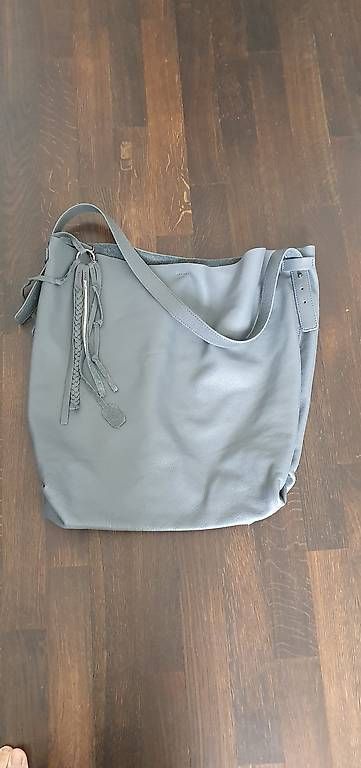 Borse da donna: Graue Ledertasche der Marke Biancalancia – Usato da Zürich venduto da zuHause75