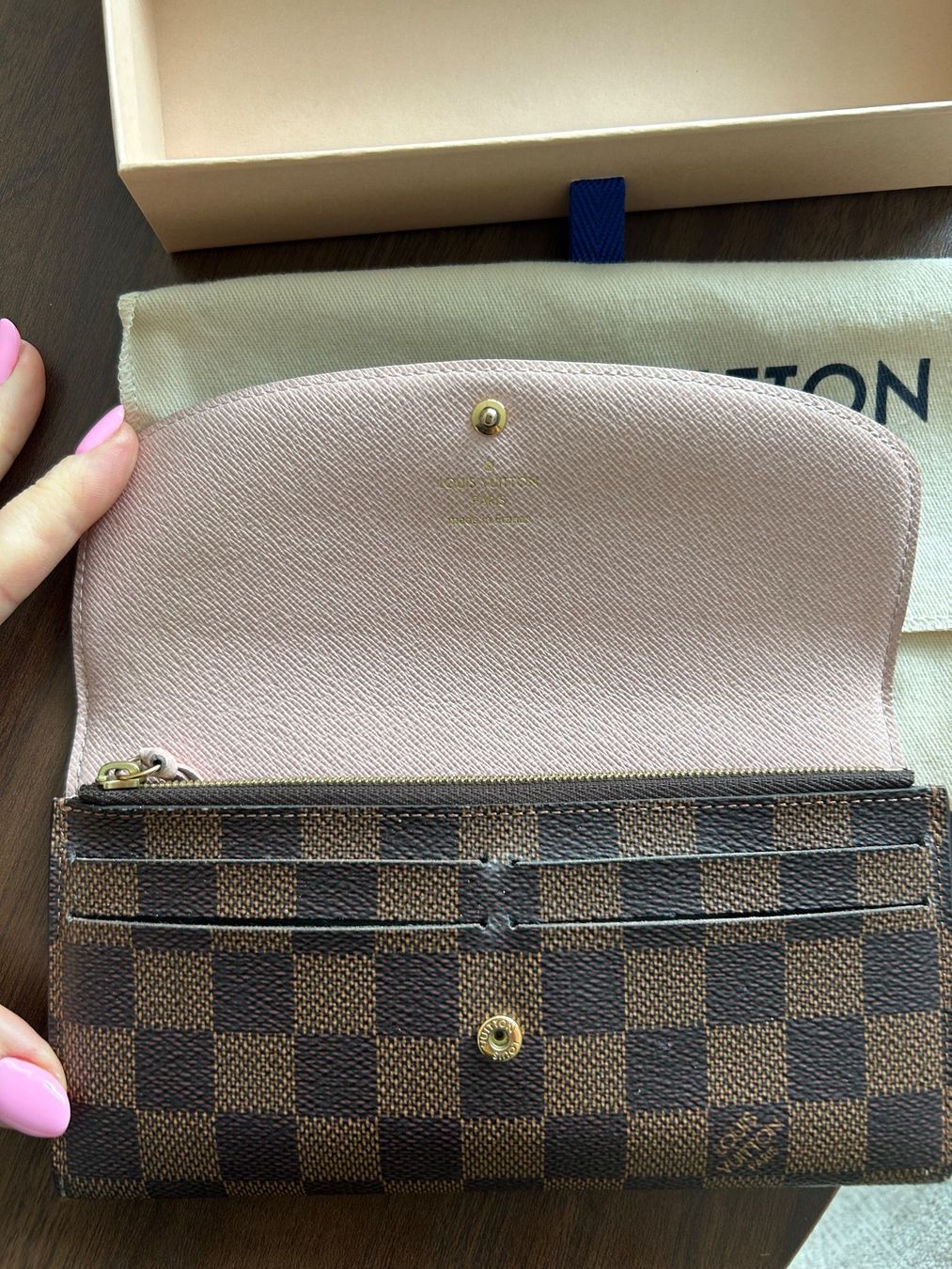 Louis Vuitton Portemonnaie: porte-monnaie Louis Vuitton – Gebraucht aus Chézard-St-Martin von loa_hwc9 2