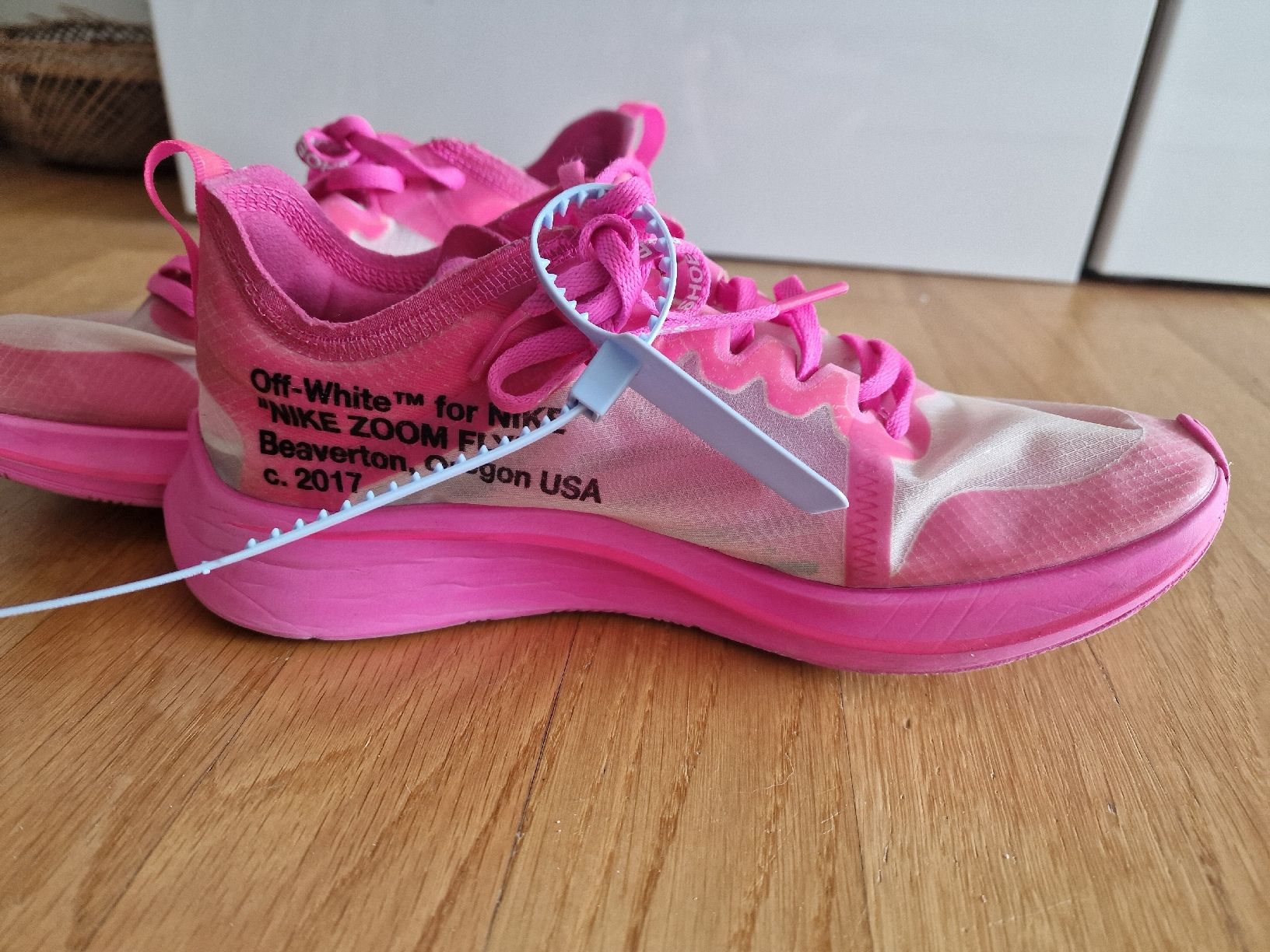 Nike Scarpe da donna: Nike Zoom Fly Off-White Pink Gr.41 – Usato da Schlieren venduto da jen_x559 1