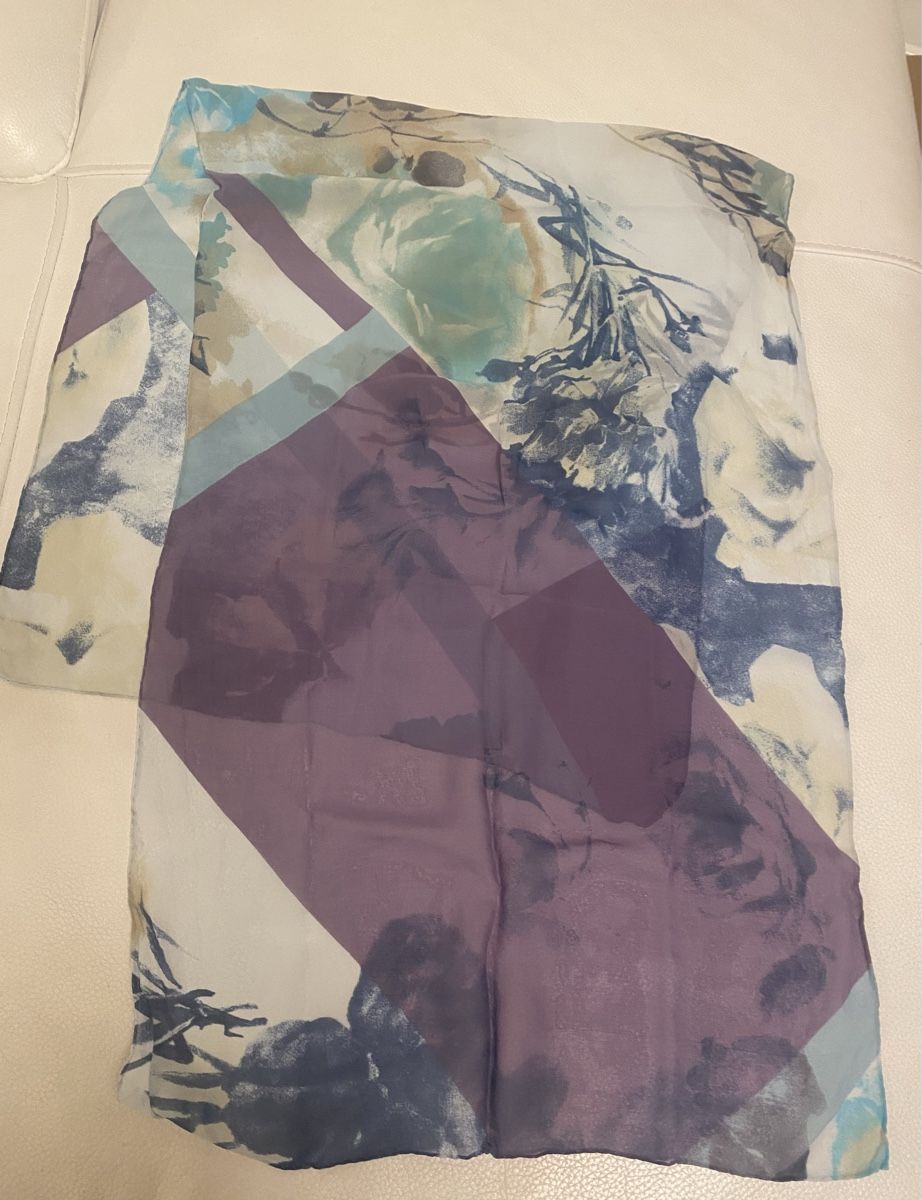 Foulard & Sciarpe: Seiden Schal 🌸 – Usato da Opfikon venduto da Luis144