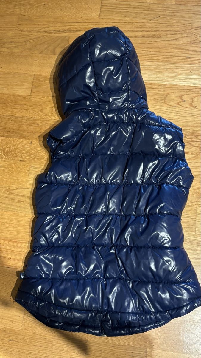 Benetton Altro abbigliamento per bambina: Gilet Benetton Gr. 150 – Usato da Wetzikon ZH venduto da pinkilady44 3
