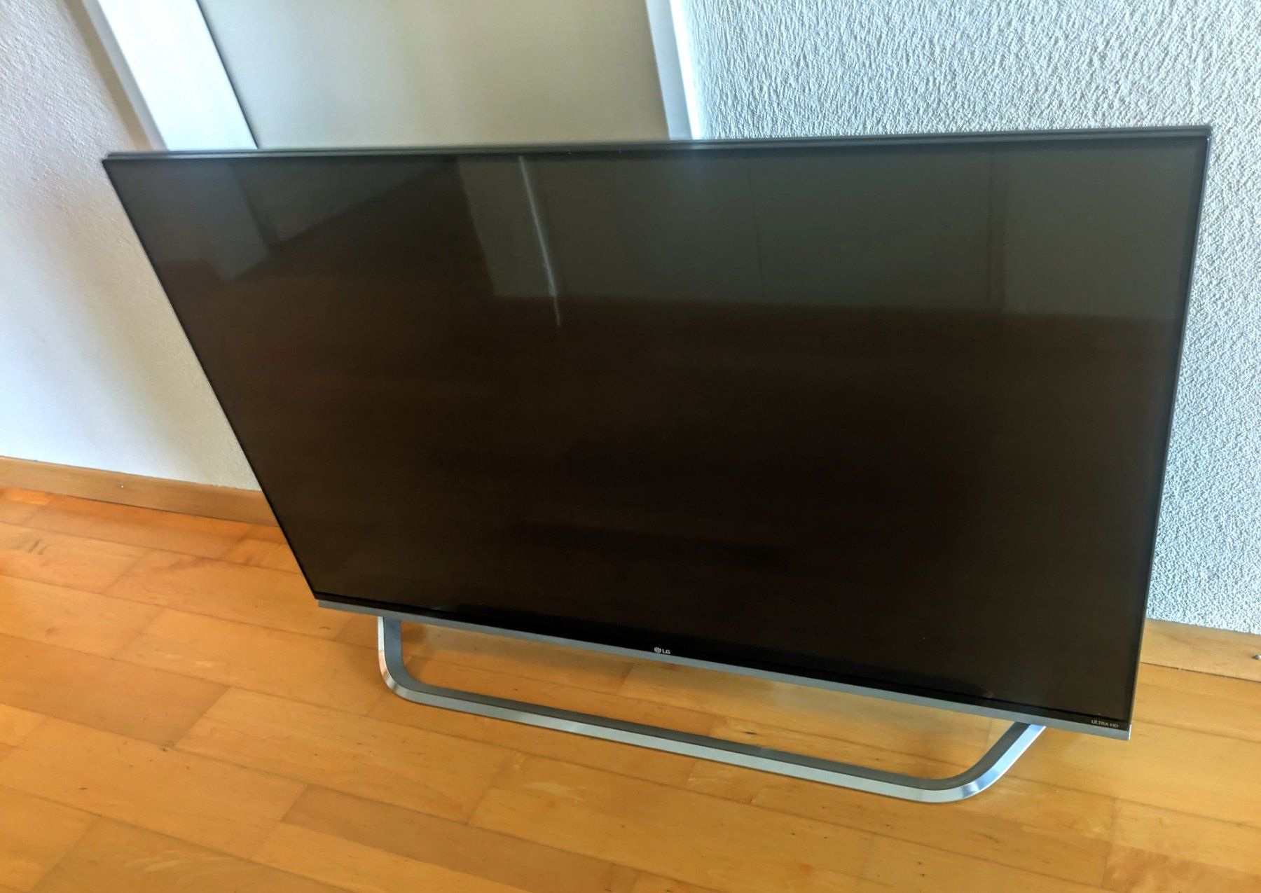 LG Fernseher: LG 49UF850V – Gebraucht aus Zürich von Mattasan 1