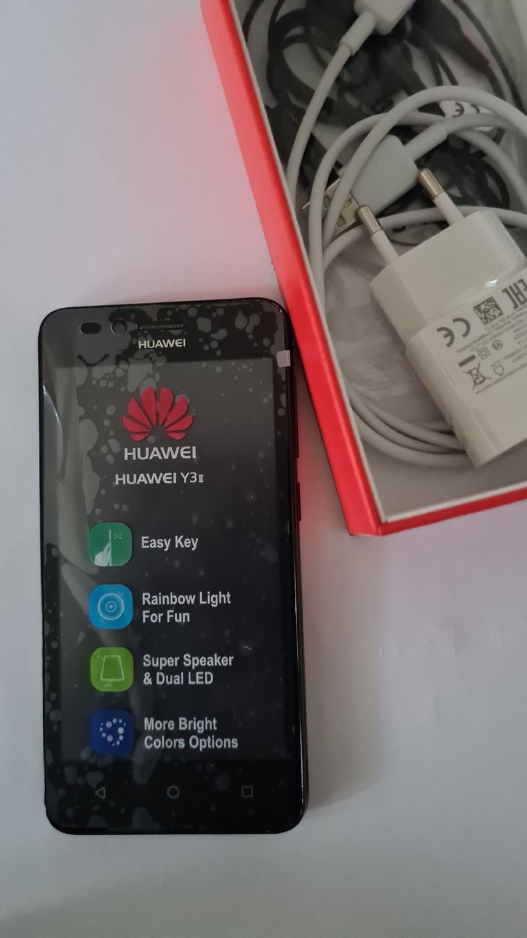 Telefoni cellulari / Smartphones: handy HUAWEI – Nuovo e nell'imballaggio originale da Kriens venduto da nello-1