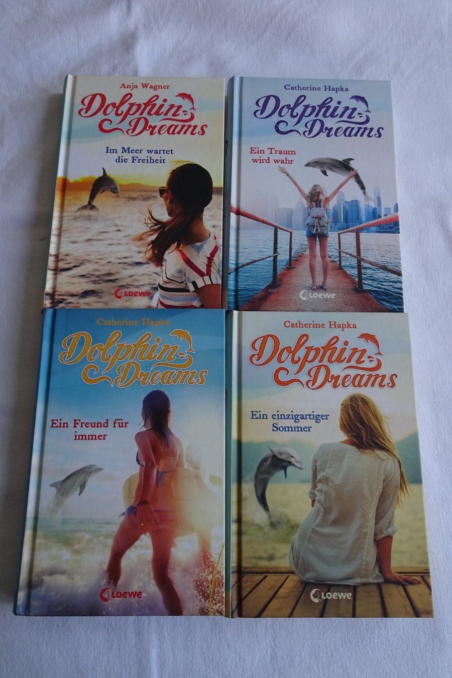 Libri: Set mit 4 Bücher Bände von Dolphin Dreams – Usato da Strengelbach venduto da schmetterling20
