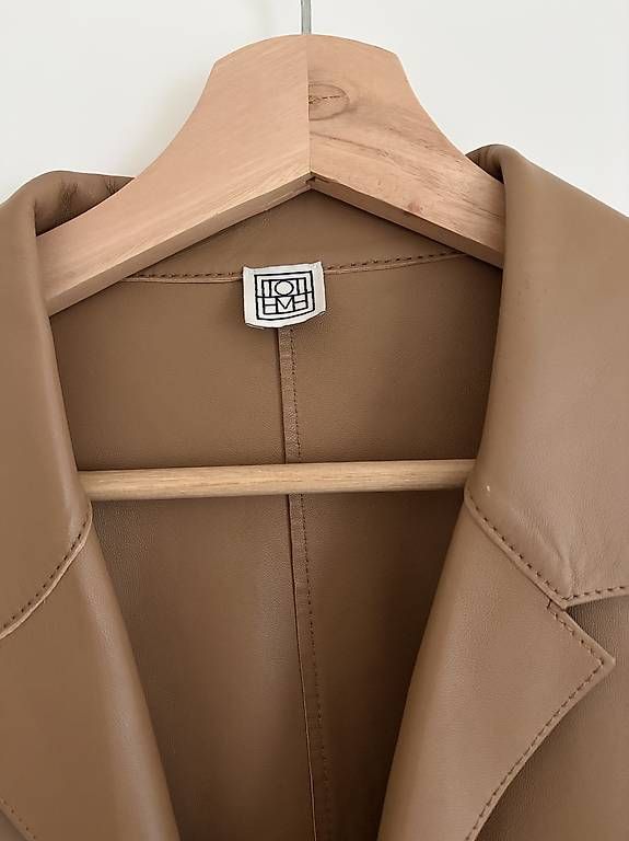 Giacche: Toteme leather jacket – Nuovo e nell'imballaggio originale da Zug venduto da vin_9spb 1