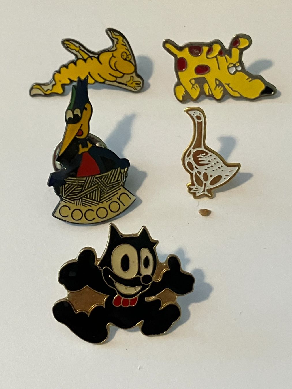 Placchette & Badge: 5 Pin Figuren (6) – Usato da Basel venduto da djwwpp