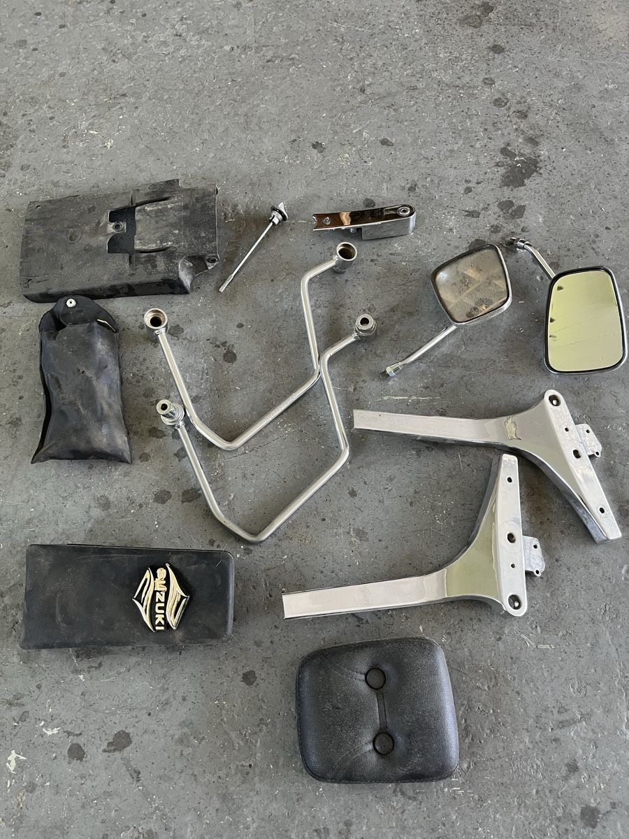 Suzuki Tutti i ricambio per moto: Suzuki Intruder 1400  Teile  – Usato da Hergiswil LU venduto da piru03 2