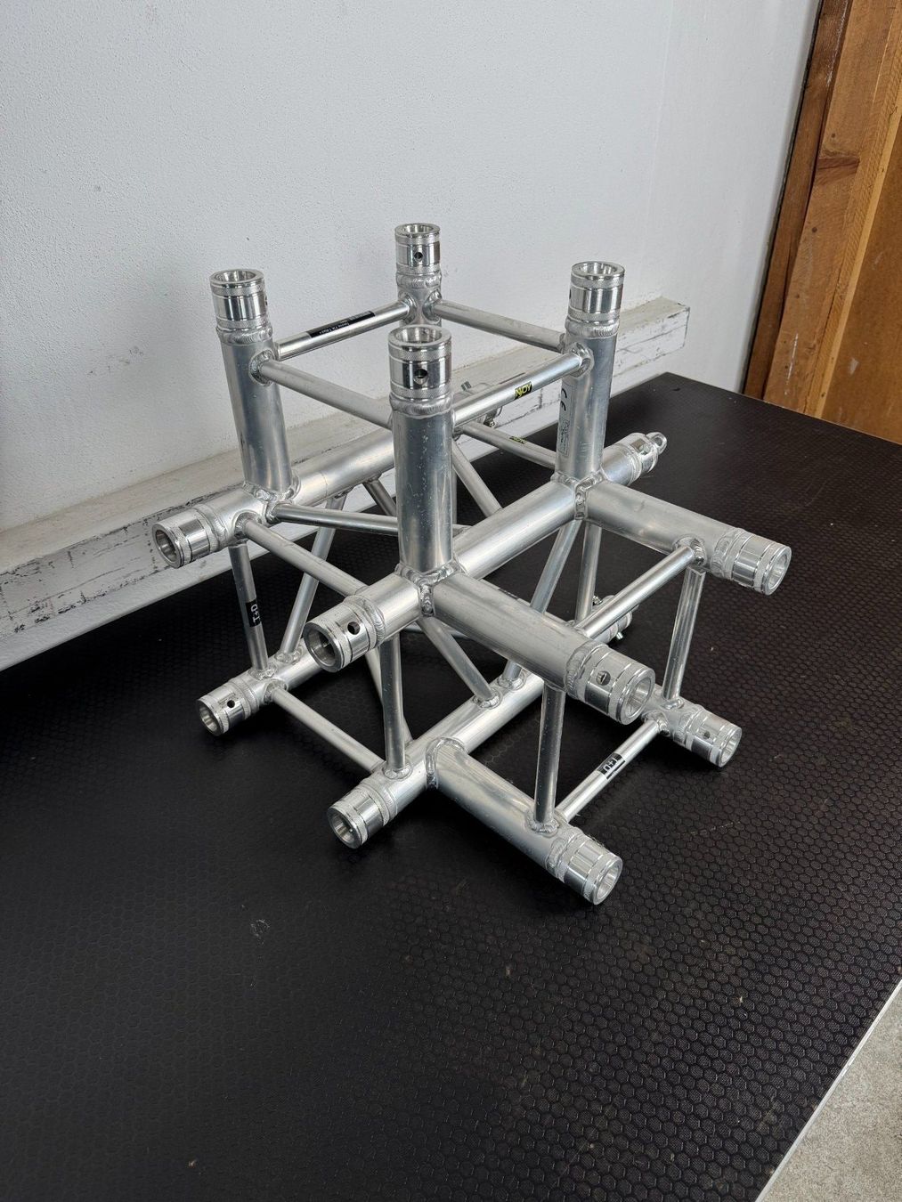 Tralicci: Globaltruss F34 T+Down Ecke – Usato da Buchs AG venduto da N-joyEvents 2