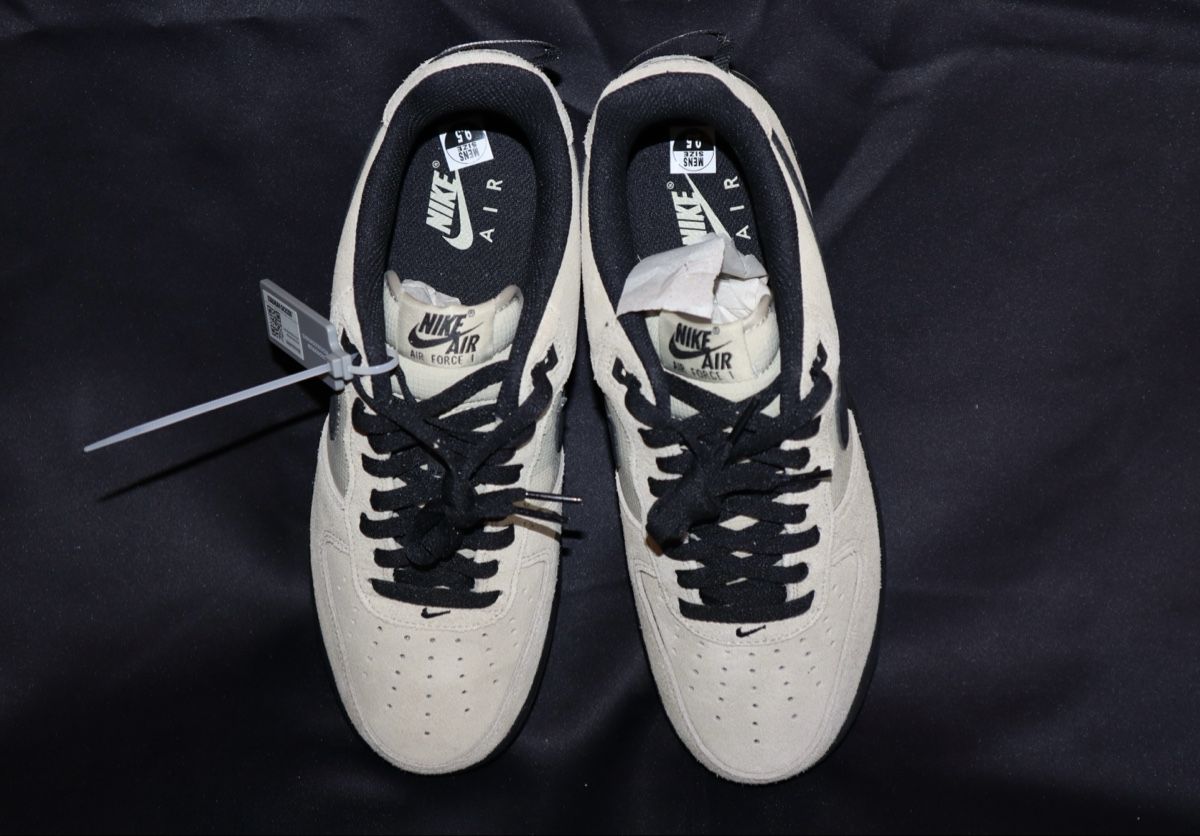 Nike Scarpe da uomo: Nike Air Force 1 - taille EU 43 – Nuovo e nell'imballaggio originale da Delémont venduto da tynwa 3