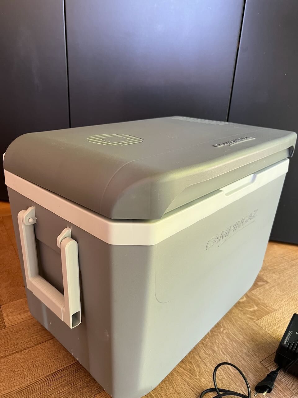Campingaz Frigoriferi & Refrigeratori: Kühlbox Campingaz 36L 12v / 230V – Usato da Nussbaumen AG venduto da 68made 2