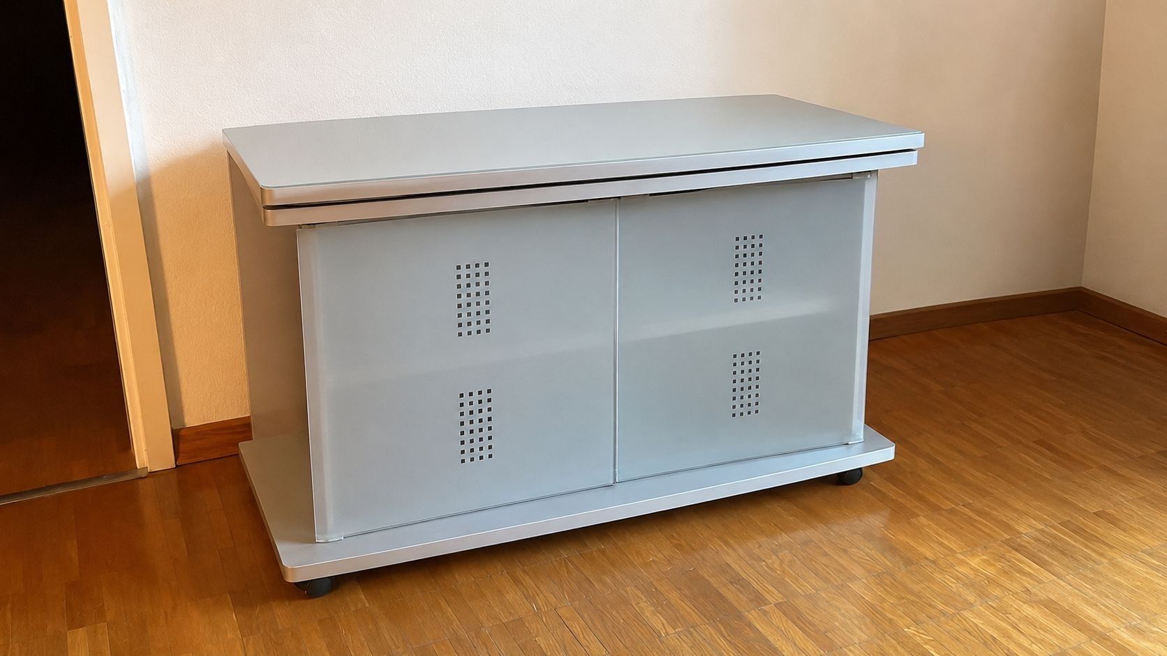 Pfister Mobili TV: Meuble Tv plateau tournant – Usato da Genève venduto da anais25
