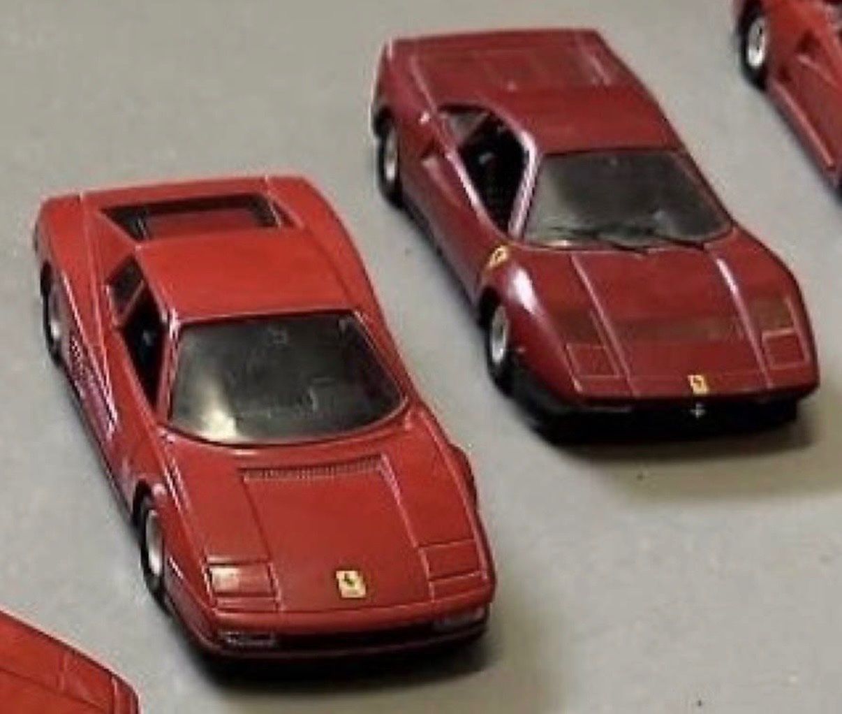 Ferrari Modellini d'auto: Ferrari Testarossa und GTO 1/25 – Nuovo (secondo la descrizione) da Uster venduto da den_9jkr