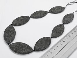 Lava Strang Oval 46 x 26mm, Länge: 40cm