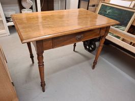 Schöner antiker Schreibtisch mit Schublade, Vintage