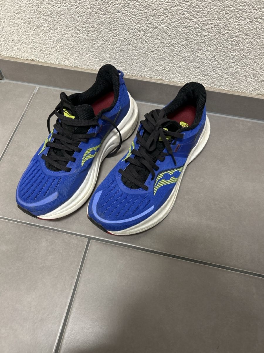 Saucony Scarpe da uomo: Laufschuhe  – Usato da Aarwangen venduto da use_xly2