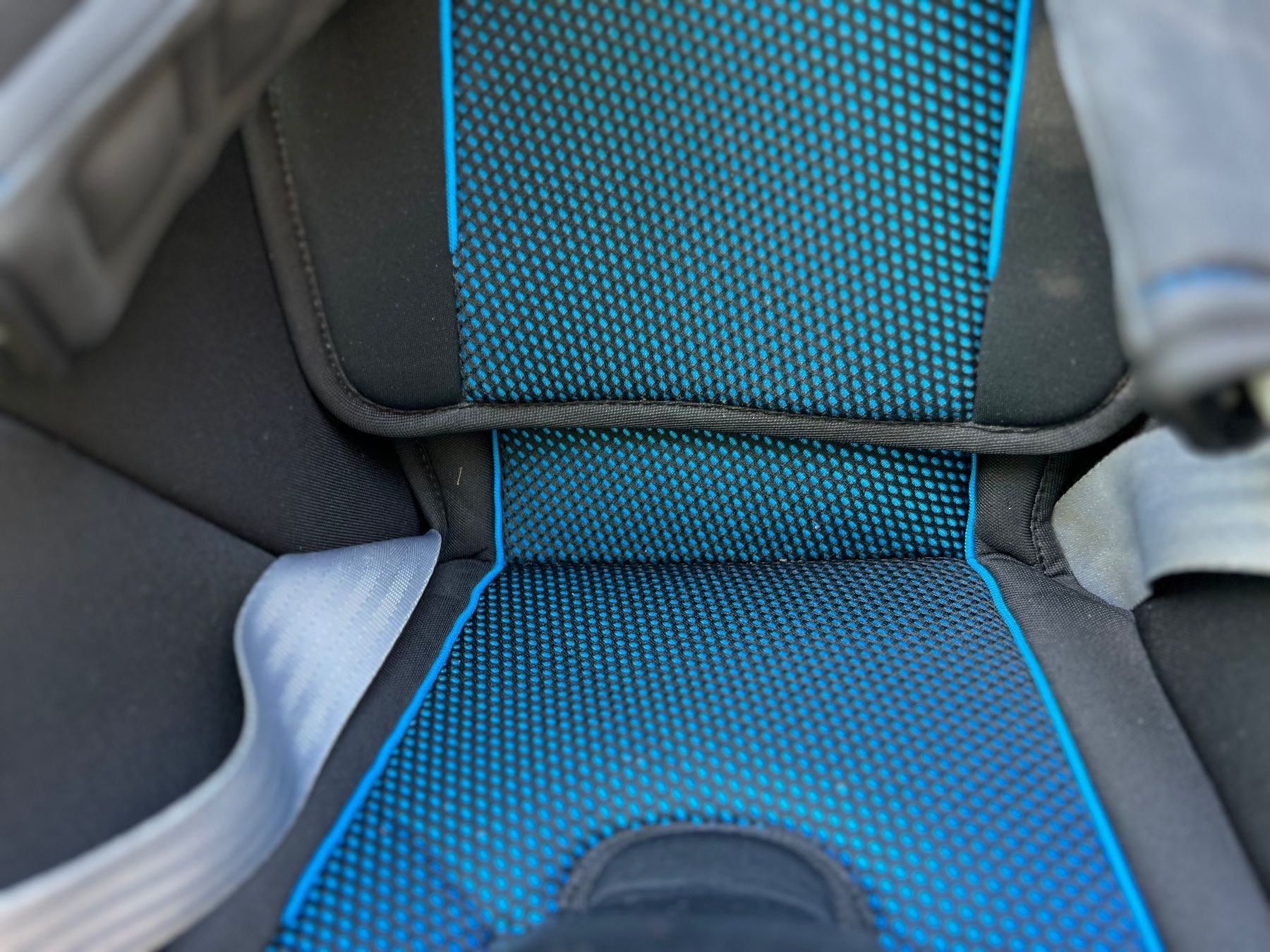Britax Römer Seggiolini per auto: BRITAX RÖMER DUALFIX Mi-SIZE BR Cool Flow – Usato da Zürich venduto da pan8008 4