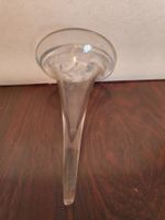 Vase für geschnitzter Brienzer Bär Solifleur Glas mit Dekor