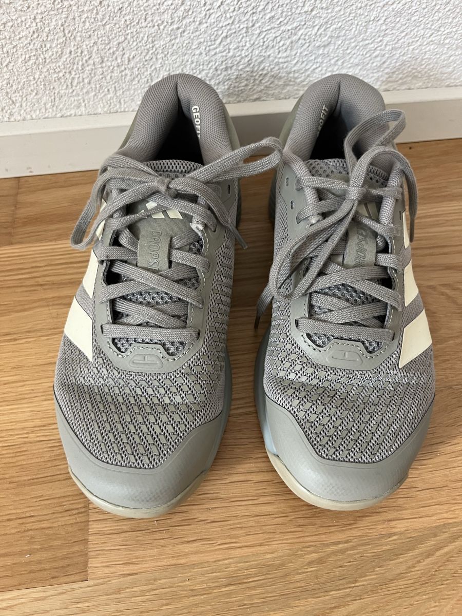 Adidas Damenschuhe: Adidas Dropset Trainingsschuhe Grösse 36 – Gebraucht aus Frauenfeld von heyLani 1