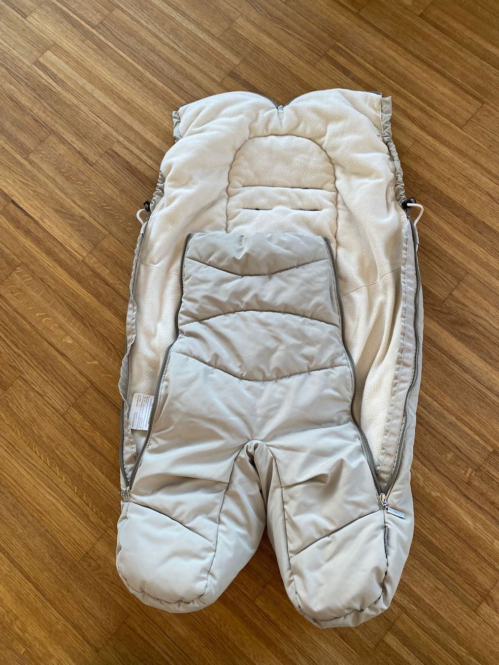 Sacchi a pelo: Warmer Fusssack für Babyschale oder Kinderwagen – Usato da Horgen venduto da Stan-the-Man