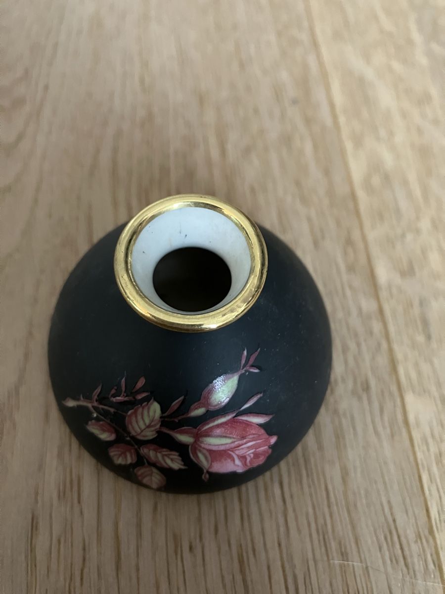 Vasi & Recipienti: Schwarze Vase mit Rosenmuster – Usato da Birmenstorf AG venduto da matchless000 1