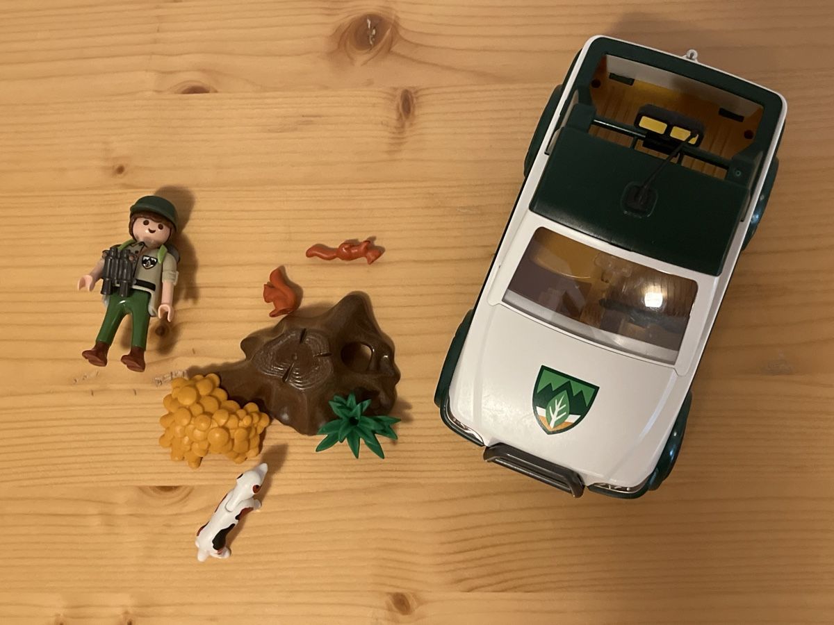 Playmobil Spielzeuge: Playmobil 6812 - Förster Pickup – Gebraucht aus Zuchwil von Commander0 2