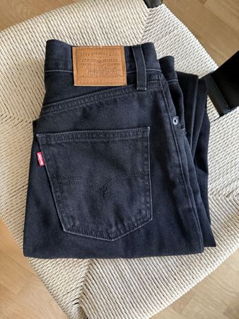 Levi’s jeans 70’s high slim straight NEW