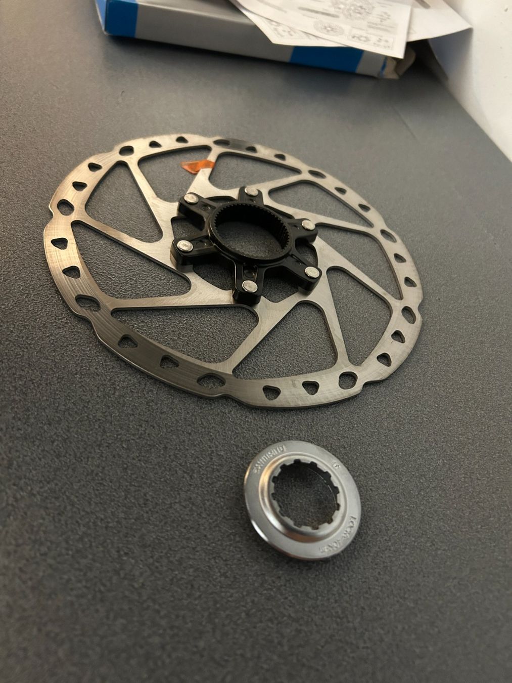 Shimano Pezzi di ricambio: Shimano Bremsscheibe Disc Rotor 180mm – Nuovo (secondo la descrizione) da Küsnacht ZH venduto da filo_fila8700 6