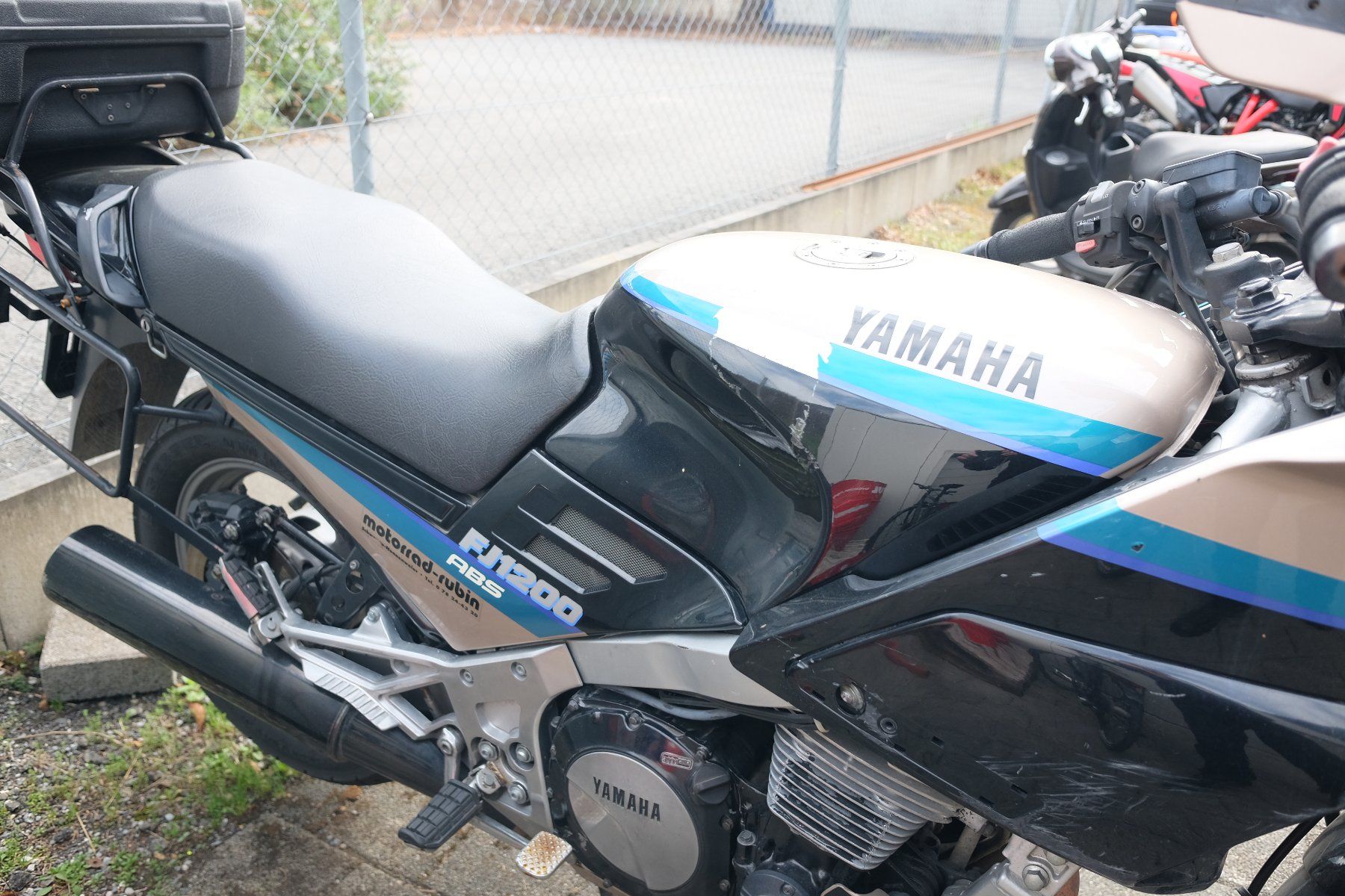 Yamaha Touring: Yamaha FJ1200 Teilespender – Usato da Sargans venduto da pirelli146 3