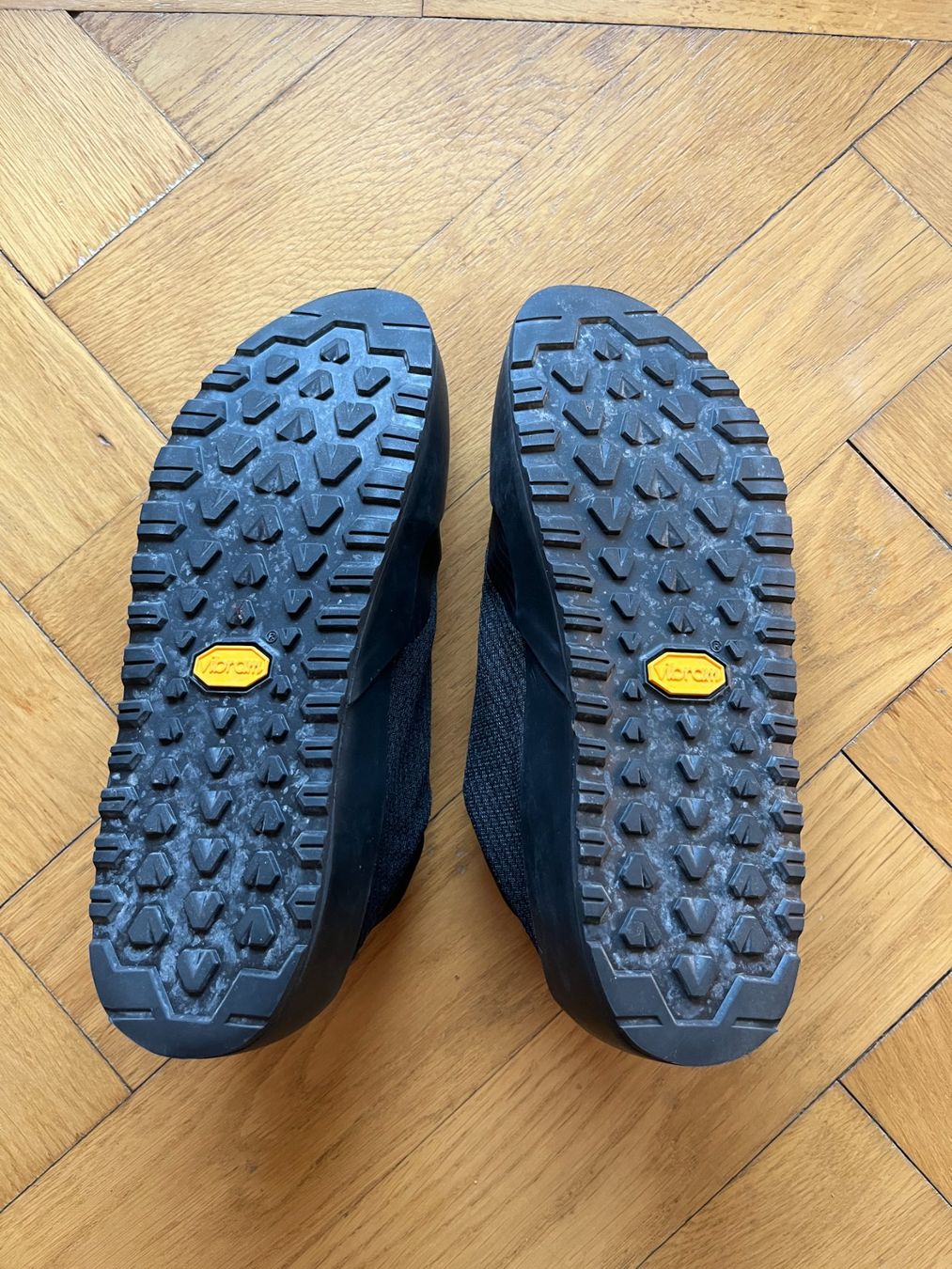 Arcteryx Scarpe da uomo: ARC'ZERYX - KRAGG SLIPPER - NEU – Nuovo (secondo la descrizione) da Zürich venduto da Ankawhi 2
