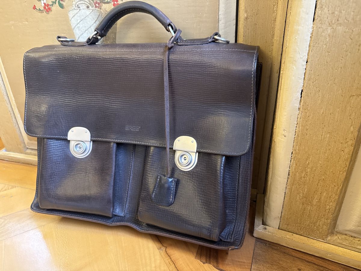 Bree Valigie & Borse: BREE Aktentasche aus Leder – Usato da St. Gallen venduto da MoodsOfNorway