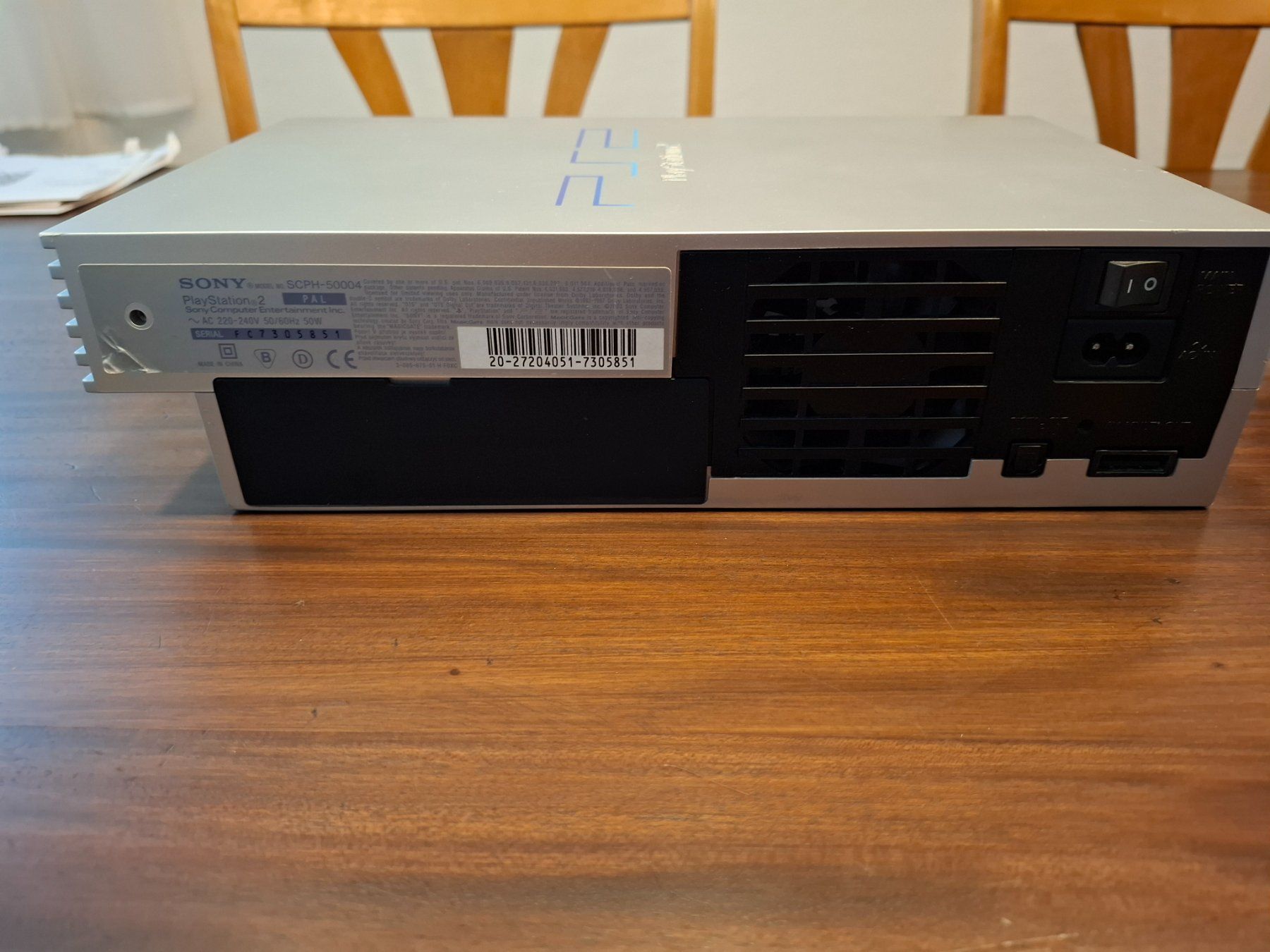 Sony Konsolen: PS 2 Fat Silber Set revidiert (refurbished) – Gebraucht aus Gipf-Oberfrick von Konsolen_Colin 1