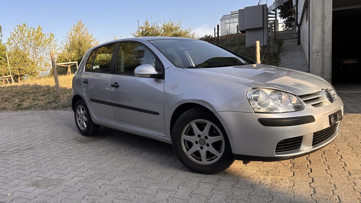 VW Autos: VW Golf V – D'occasion à Ostermundigen par cercel.Ion 1