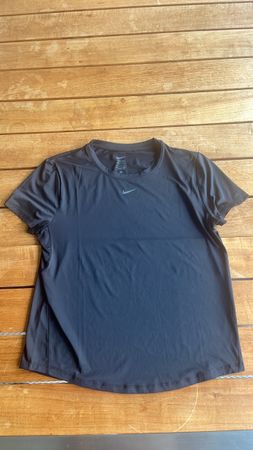Nike T-Shirt Dri-Fit Grösse S schwarz guter Zustand